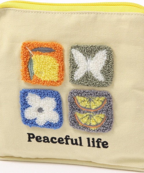 LAKOLE（ラコレ）の「【入園入学にも】[FRUITS AND BLOOM]サガラ刺繍スクエアポーチB / 612315（ポーチ・レディース・イエロー・FREE）」の10枚目の写真