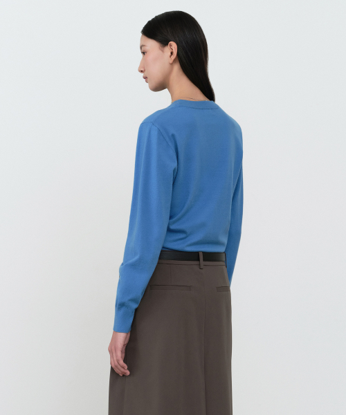 MUSINSA STANDARD WOMAN（ムシンサスタンダードウーマン）の「ウィメンズエッセンシャルラウンドネックニット[ブルー]（ニット/セーター・レディース・その他・X-SMALL/SMALL/LARGE/MEDIUM）」の5枚目の写真