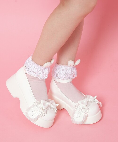 cs T&P(シーエスティーアンドピー)の「ロリータリボンパンプス(パンプス・レディース・ブルー系1/ブラック系1/ホワイト系2・LL/L/M/S)」の2枚目の写真
