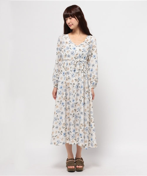 one after another NICE CLAUP(ワンアフターアナザーナイスクラップ)の「ボヘミアン花柄ワンピース(ワンピース・レディース・アイボリー/サックスブルー/ブラック・FREE)」の4枚目の写真