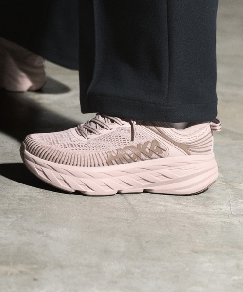 HOKA（ホカ）の「W BONDI 7 1110519-DRDT（スニーカー）」 - WEAR