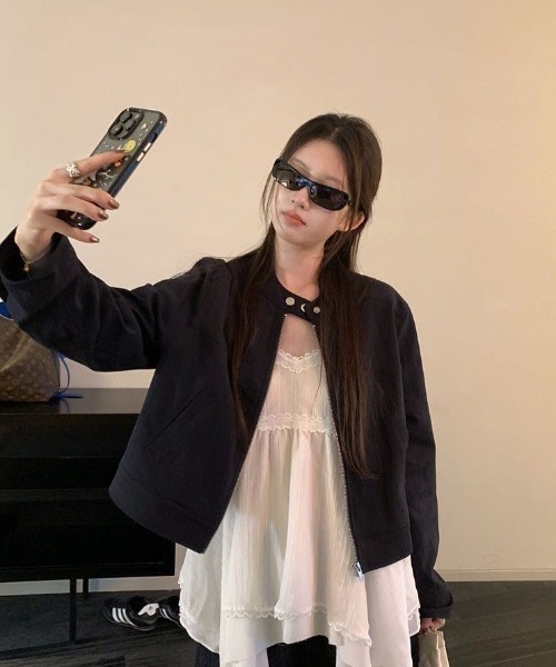 ViViDAY(ビビデー)の「ジップアップジャケット(ブルゾン・レディース・ブラック/ホワイト・M)」の7枚目の写真