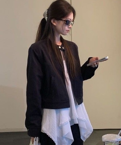 ViViDAY(ビビデー)の「ジップアップジャケット(ブルゾン・レディース・ブラック/ホワイト・M)」の8枚目の写真