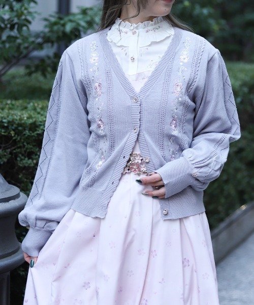 axes femme（アクシーズファム）の「桜刺繍ニットカーディガン（カーディガン/ボレロ・レディース・グレー/ピンク/キナリ・FREE）」の3枚目の写真