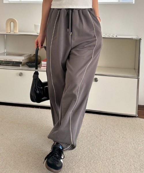 umune(ウムネ)の「スウェットパンツ パイピング イージーパンツ ウエストゴム ルーズ リラックス スポーティー ボトムス カジュアル 秋 冬(スウェットパンツ・レディース・チャコールグレー/グレイッシュベージュ/ブラック・S/M)」の4枚目の写真