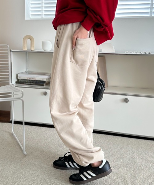 umune(ウムネ)の「スウェットパンツ パイピング イージーパンツ ウエストゴム ルーズ リラックス スポーティー ボトムス カジュアル 秋 冬(スウェットパンツ・レディース・チャコールグレー/グレイッシュベージュ/ブラック・S/M)」の10枚目の写真