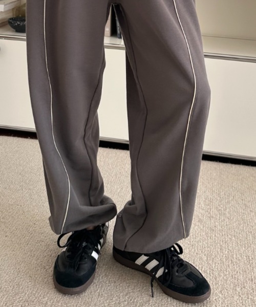 umune(ウムネ)の「スウェットパンツ パイピング イージーパンツ ウエストゴム ルーズ リラックス スポーティー ボトムス カジュアル 秋 冬(スウェットパンツ・レディース・チャコールグレー/グレイッシュベージュ/ブラック・S/M)」の19枚目の写真