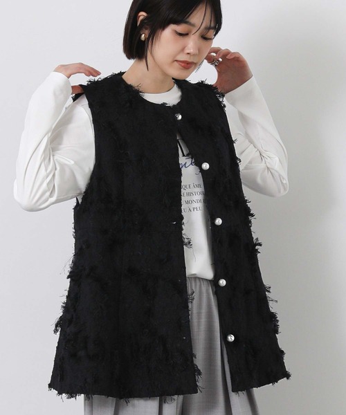 Gready Brilliant(グレディブリリアン)の「ジャガードパプラムベスト(その他アウター・レディース・ブラック/アイボリー・38)」の2枚目の写真