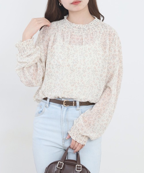 Quelle Chance（ケルシャンス）の「シャーリング ブラウス（シャツ/ブラウス・レディース・ベージュ系2/ホワイト系・M/L）」の2枚目の写真
