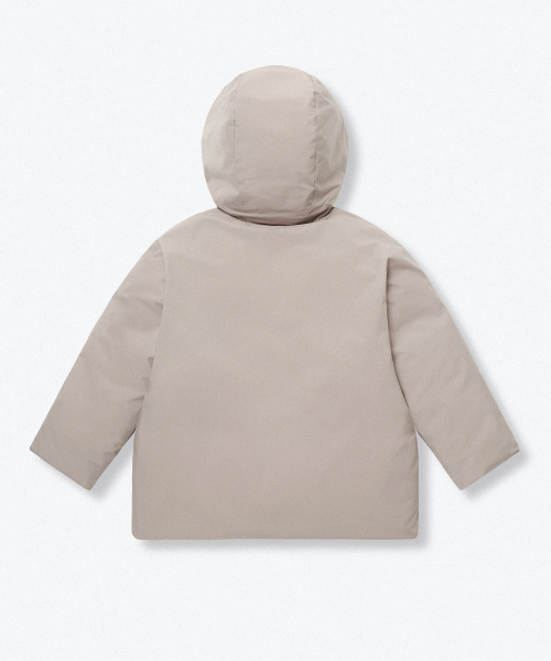 MUSINSA STANDARD KIDS（ムシンサスタンダードキッズ）の「デイリープファー ミニマル フード付きショートパディングジャケット [ライトベージュ]（ブルゾン・レディース・その他・100/110/120/130/140/150）」の4枚目の写真