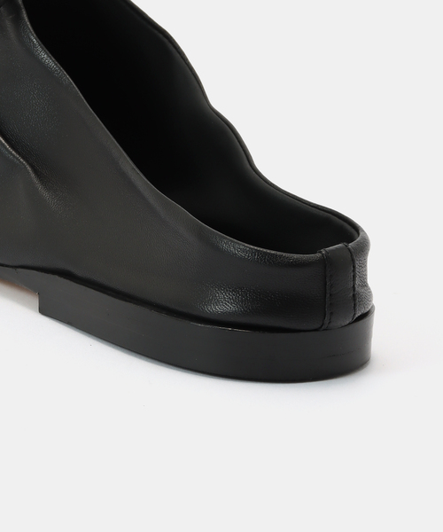 JVAM（ジェーヴィエーエム）の「JVAM /ジェイヴィエーエム CARIN GATHER MULE（その他シューズ・レディース・ブラック・24.5cm/23.5cm）」の5枚目の写真