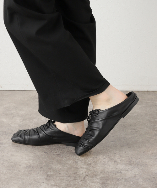 JVAM（ジェーヴィエーエム）の「JVAM /ジェイヴィエーエム CARIN GATHER MULE（その他シューズ・レディース・ブラック・24.5cm/23.5cm）」の10枚目の写真