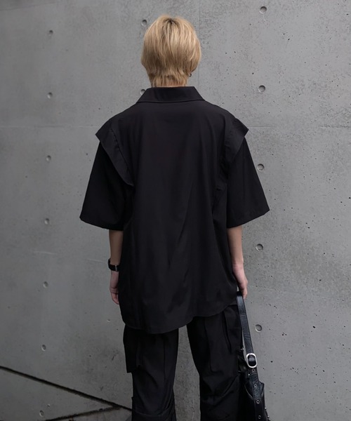 lilful(リルフル)の「【26年春夏新作】スタッズショルダー切替ハーフスリーブシャツ(シャツ/ブラウス・メンズ・ブラック/ホワイト・M/L)」の16枚目の写真