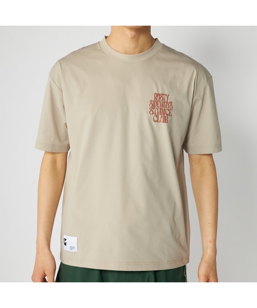 RUSTY(ラスティ)の「RUSTY ラスティ 吸汗速乾 ストレッチ 発泡プリント ロゴT 半袖 UVカット Tシャツ(Tシャツ/カットソー・メンズ・ホワイト/ベージュ/ブラック・LL/L/M)」の1枚目の写真