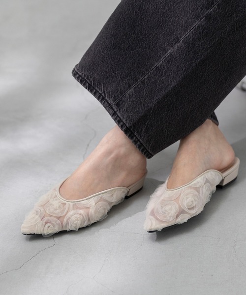 menue（メヌエ）の「Uカット フラット チュール ミュール（サンダル・レディース・アイボリー/ブラック/ブラック系・SS/S/M/L/LL/3L）」の20枚目の写真