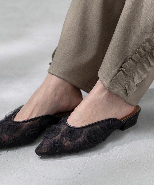 menue（メヌエ）の「Uカット フラット チュール ミュール（サンダル・レディース・アイボリー/ブラック/ブラック系・SS/S/M/L/LL/3L）」の15枚目の写真