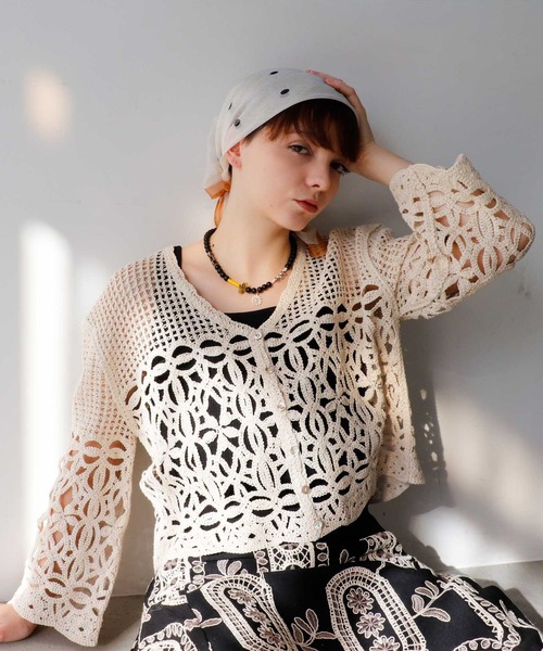 Three Four Time（ｽﾘｰﾌｫｰﾀｲﾑ）の「フラワーチャームカラーネックレス（ネックレス・レディース・グリーン/ブラック/イエロー・FREE）」の6枚目の写真