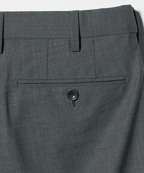 UNITED ARROWS（ユナイテッドアローズ）の「トロピカル サイドエクステンド ノープリーツ スラックス COMFORT EASY‐MODEL ウォッシャブル タテヨコストレッチ イージーケア（スラックス・メンズ・ネイビー/グレー系/ダークグレー・46/44/50/48）」の10枚目の写真