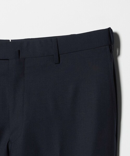UNITED ARROWS（ユナイテッドアローズ）の「トロピカル サイドエクステンド ノープリーツ スラックス COMFORT EASY‐MODEL ウォッシャブル タテヨコストレッチ イージーケア（スラックス・メンズ・ネイビー/グレー系/ダークグレー・46/44/50/48）」の19枚目の写真