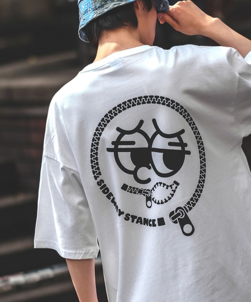 En serio TOKYO(エンソリオトーキョー)の「【SIDEWAYSTANCE】半袖ファスナープリントTシャツ SIDE23-135(Tシャツ/カットソー・メンズ・オートミール/ホワイト/ブラック・MEDIUM/SMALL/LARGE/X-LARGE)」の7枚目の写真