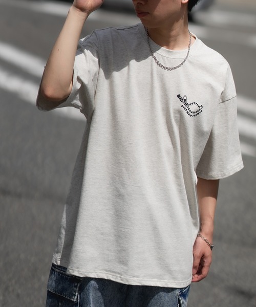 En serio TOKYO(エンソリオトーキョー)の「【SIDEWAYSTANCE】半袖ファスナープリントTシャツ SIDE23-135(Tシャツ/カットソー・メンズ・オートミール/ホワイト/ブラック・MEDIUM/SMALL/LARGE/X-LARGE)」の11枚目の写真
