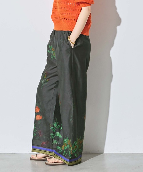 Gready Brilliant(グレディブリリアン)の「プリントローンボタニカルワイドパンツ(その他パンツ・レディース・ベージュ/ブラック・FREE)」の8枚目の写真