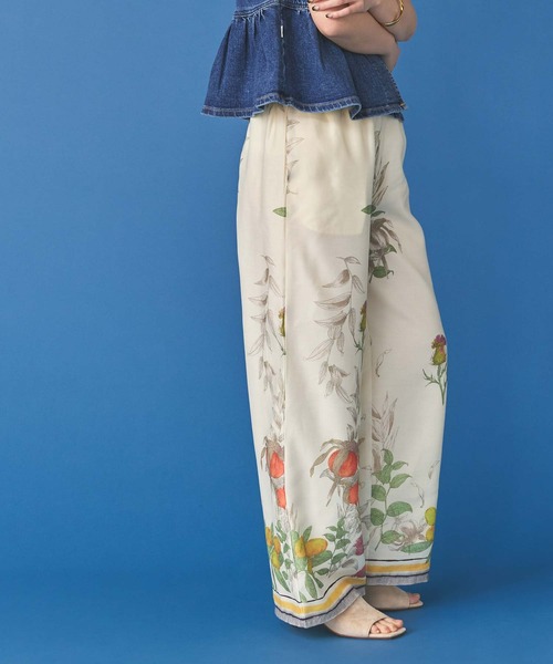 Gready Brilliant(グレディブリリアン)の「プリントローンボタニカルワイドパンツ(その他パンツ・レディース・ベージュ/ブラック・FREE)」の18枚目の写真