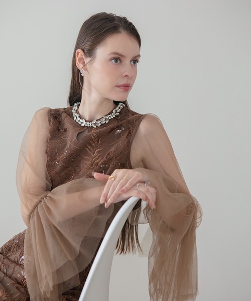 Leja(レジャ)の「【LEJA】ビジューネックスパンコールチュールフレアスリーブマーメイドワンピースドレス美脚効果結婚式 パーティードレス 成人式 二次会 同窓会 お呼ばれ オケージョン 20代 30代(ドレス・レディース・ブラウン/グレイッシュブルー・SMALL/MEDIUM)」の17枚目の写真