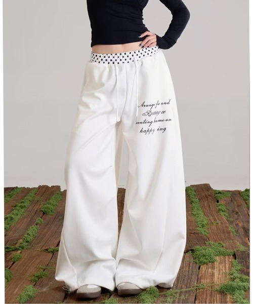 SHEENA（シーナ）の「【裾ドローコード付き】ドットウエスト刺繍ロゴスウェットワイドパンツ（スウェットパンツ・レディース・ネイビー/ホワイト・M）」の12枚目の写真