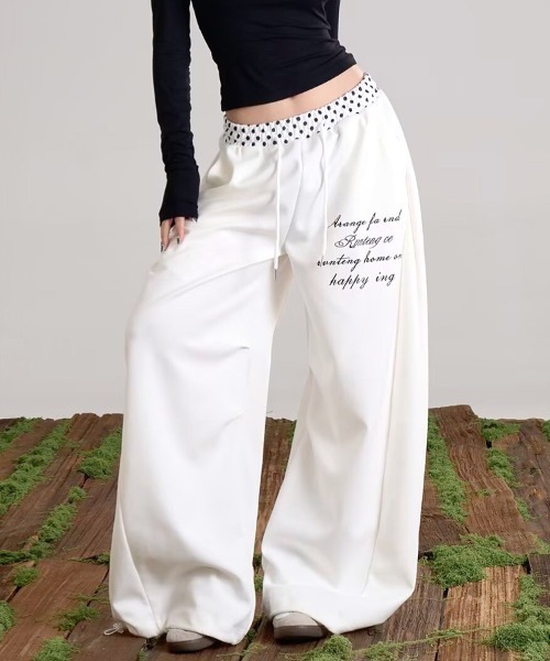SHEENA（シーナ）の「【裾ドローコード付き】ドットウエスト刺繍ロゴスウェットワイドパンツ（スウェットパンツ・レディース・ネイビー/ホワイト・M）」の15枚目の写真