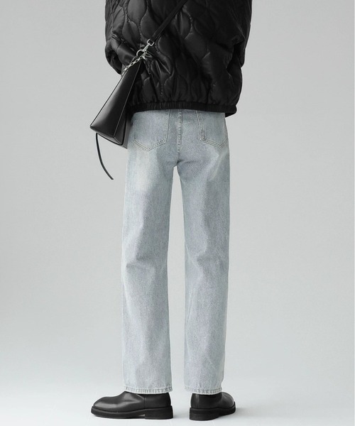 Otte(オッテ)の「ウォッシュドレープデニム(デニムパンツ・メンズ・ブラック/ライトブルー・MEDIUM/LARGE/X-LARGE/SMALL)」の3枚目の写真