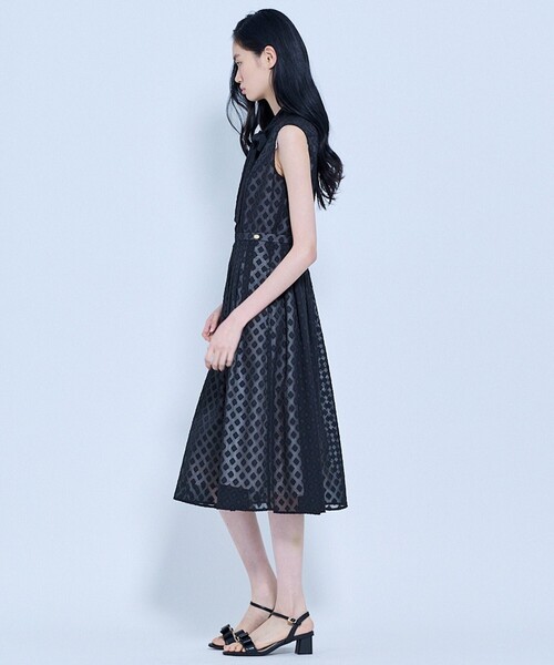 TOCCA(トッカ)の「SQUARE VEIL DRESS ドレス(ワンピース・レディース・ピンク系5/ブラック系5・6/0/2/4)」の6枚目の写真