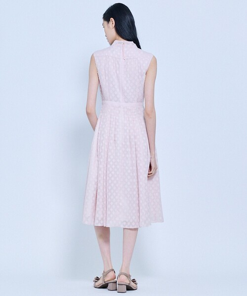 TOCCA(トッカ)の「SQUARE VEIL DRESS ドレス(ワンピース・レディース・ピンク系5/ブラック系5・6/0/2/4)」の10枚目の写真