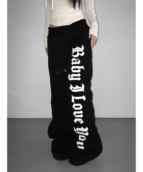 THEAIRTOWN(ジエアタウン)の「how sweet bootcut pt(スウェットパンツ・レディース・ブラック/ホワイト・FREE)」の5枚目の写真