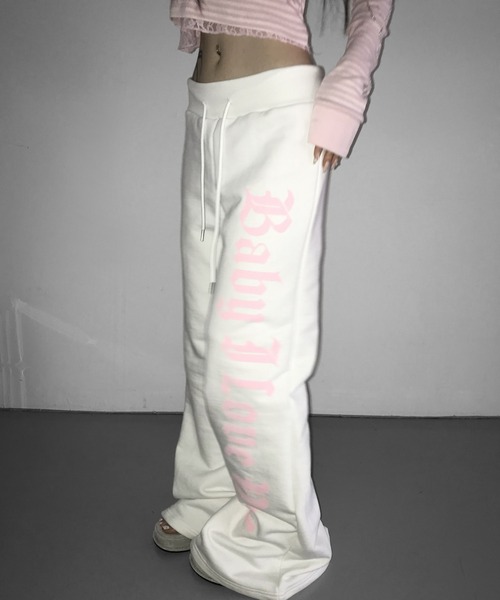 THEAIRTOWN(ジエアタウン)の「how sweet bootcut pt(スウェットパンツ・レディース・ブラック/ホワイト・FREE)」の18枚目の写真