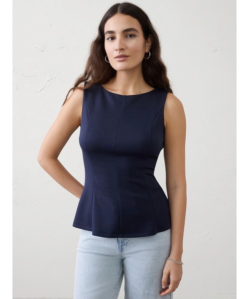 BANANA REPUBLIC FACTORY STORE（バナナリパブリック ファクトリーストア）の「BANANA REPUBLIC FACTORY STORE　　ソフトタッチ ペプラムヘム トップス（Tシャツ/カットソー・レディース・ホワイト/ネイビー・L/M/S/XS）」の2枚目の写真
