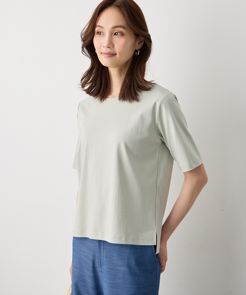 A/C DESIGN BY ALPHA CUBIC(エーシーデザインバイアルファキュービック)の「クルーネックTシャツ【すごツヤ・UVカット・接触冷感】(Tシャツ/カットソー・レディース・ブラック/ブラウン/ライトグリーン/ライトグレー/ブルー/オフホワイト・M/L/LL/3L)」の5枚目の写真