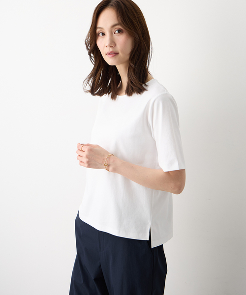 A/C DESIGN BY ALPHA CUBIC(エーシーデザインバイアルファキュービック)の「クルーネックTシャツ【すごツヤ・UVカット・接触冷感】(Tシャツ/カットソー・レディース・ブラック/ブラウン/ライトグリーン/ライトグレー/ブルー/オフホワイト・M/L/LL/3L)」の7枚目の写真