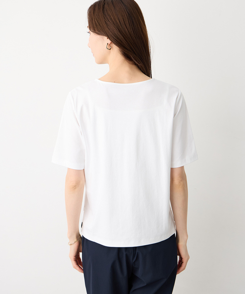 A/C DESIGN BY ALPHA CUBIC(エーシーデザインバイアルファキュービック)の「クルーネックTシャツ【すごツヤ・UVカット・接触冷感】(Tシャツ/カットソー・レディース・ブラック/ブラウン/ライトグリーン/ライトグレー/ブルー/オフホワイト・M/L/LL/3L)」の9枚目の写真