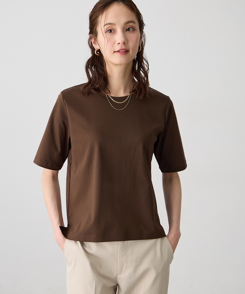 A/C DESIGN BY ALPHA CUBIC(エーシーデザインバイアルファキュービック)の「クルーネックTシャツ【すごツヤ・UVカット・接触冷感】(Tシャツ/カットソー・レディース・ブラック/ブラウン/ライトグリーン/ライトグレー/ブルー/オフホワイト・M/L/LL/3L)」の10枚目の写真
