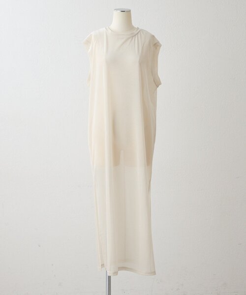 ear PAPILLONNER(イアパピヨネ)の「ベロアシアーロングタンク【SUM1 STYLE】(ワンピース・レディース・ブラック/ライトベージュ・FREE)」の7枚目の写真