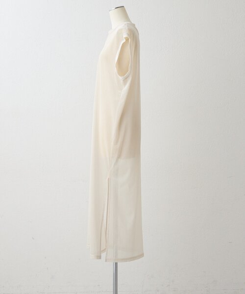 ear PAPILLONNER(イアパピヨネ)の「ベロアシアーロングタンク【SUM1 STYLE】(ワンピース・レディース・ブラック/ライトベージュ・FREE)」の8枚目の写真