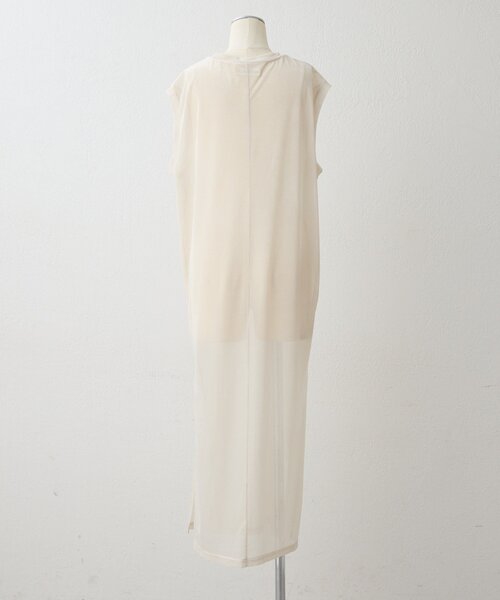 ear PAPILLONNER(イアパピヨネ)の「ベロアシアーロングタンク【SUM1 STYLE】(ワンピース・レディース・ブラック/ライトベージュ・FREE)」の9枚目の写真