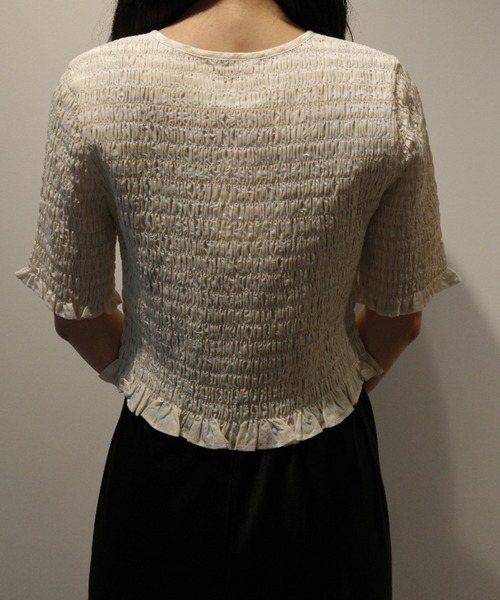 CLANE(クラネ)の「CLANE SHIRRING HALF SLEEVE BLOUSE(シャツ/ブラウス・レディース・その他/ブラック/オフホワイト・2/1)」の5枚目の写真