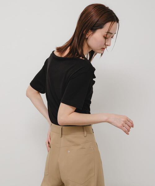 SENSE OF PLACE by URBAN RESEARCH(センスオブプレイスバイアーバンリサーチ)の「シアードレープトップ(半袖)(Tシャツ/カットソー・レディース・ライトブルー/ブラック/オフホワイト・ONE)」の14枚目の写真