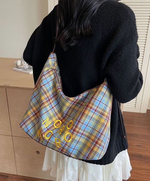 LA VORAGINE(ラ ヴォラジネ)の「A4対応大容量トート チェック柄ショルダーバッグ(ショルダーバッグ・レディース・グリーン/ブルー/Black・FREE)」の13枚目の写真