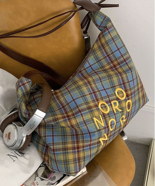 LA VORAGINE(ラ ヴォラジネ)の「A4対応大容量トート チェック柄ショルダーバッグ(ショルダーバッグ・レディース・グリーン/ブルー/Black・FREE)」の16枚目の写真