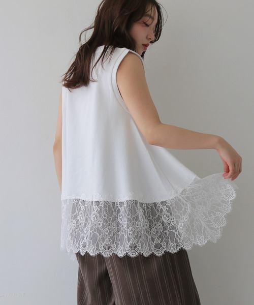 cheriella(シェリエラ)の「【cheriella】裾レースノースリーブトップス HEM LACE SLEEVELESS TOPS(Tシャツ/カットソー・レディース・オフホワイト/ブラック・FREE)」の7枚目の写真