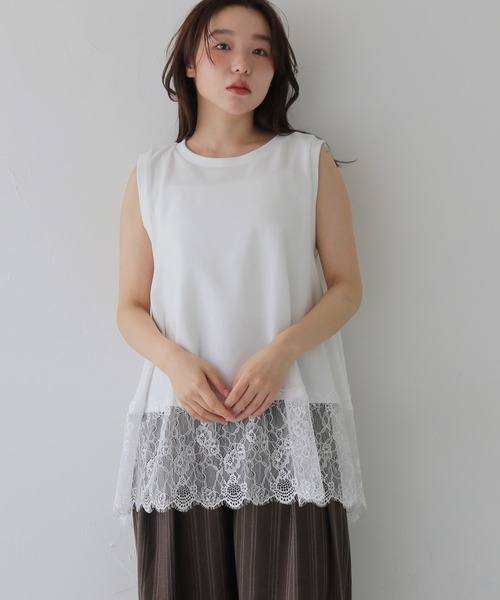cheriella(シェリエラ)の「【cheriella】裾レースノースリーブトップス HEM LACE SLEEVELESS TOPS(Tシャツ/カットソー・レディース・オフホワイト/ブラック・FREE)」の3枚目の写真