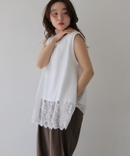 cheriella(シェリエラ)の「【cheriella】裾レースノースリーブトップス HEM LACE SLEEVELESS TOPS(Tシャツ/カットソー・レディース・オフホワイト/ブラック・FREE)」の4枚目の写真